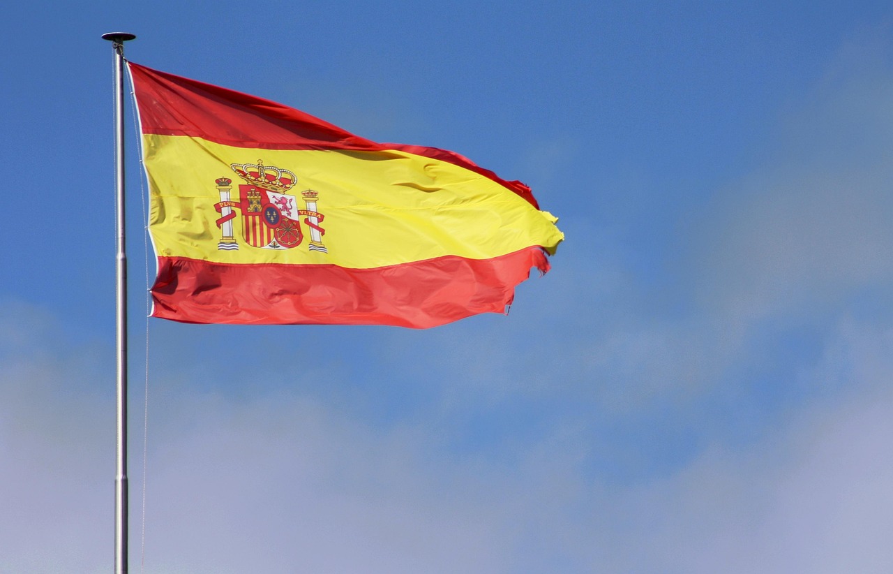 Expat family relocating to Spain with residency documentation